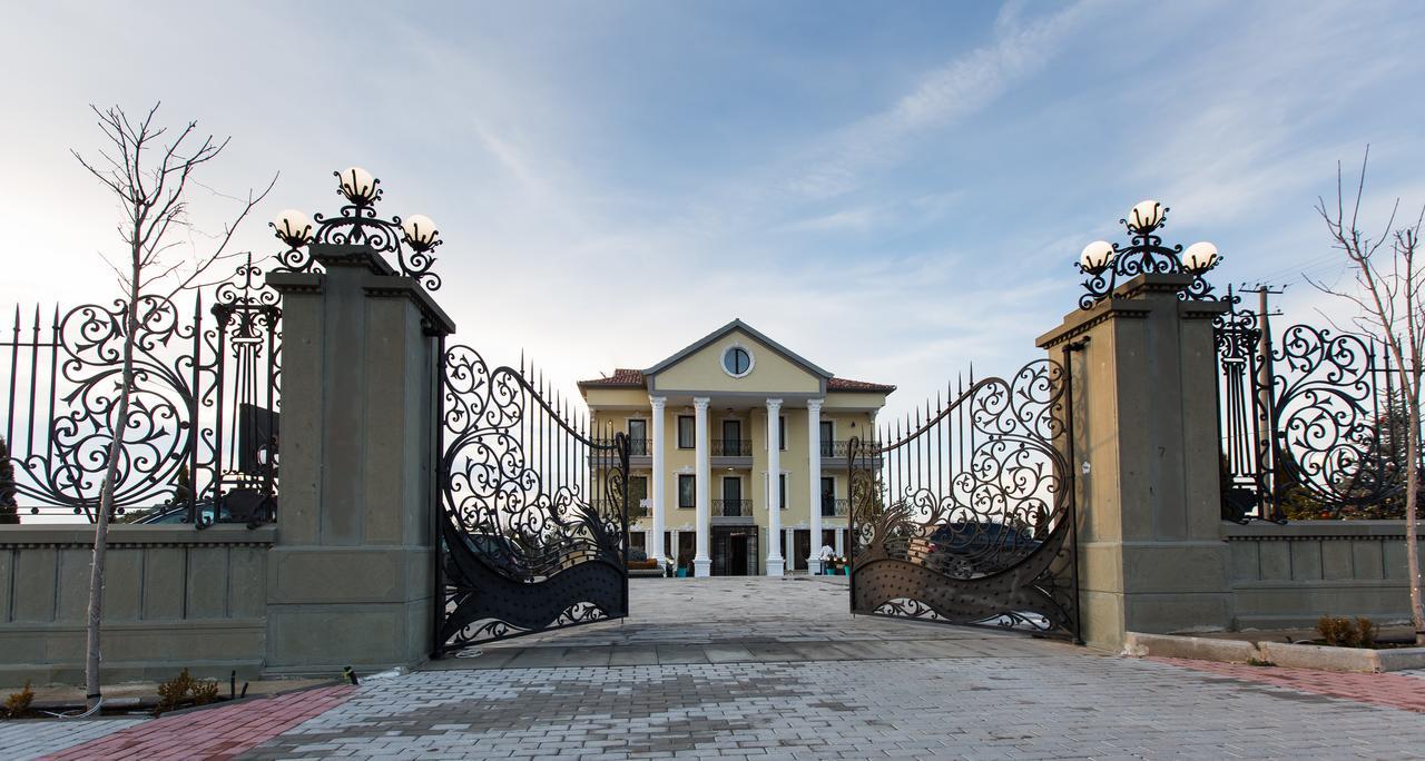 "L'Art De Vivre" Resort Korce Quarto foto